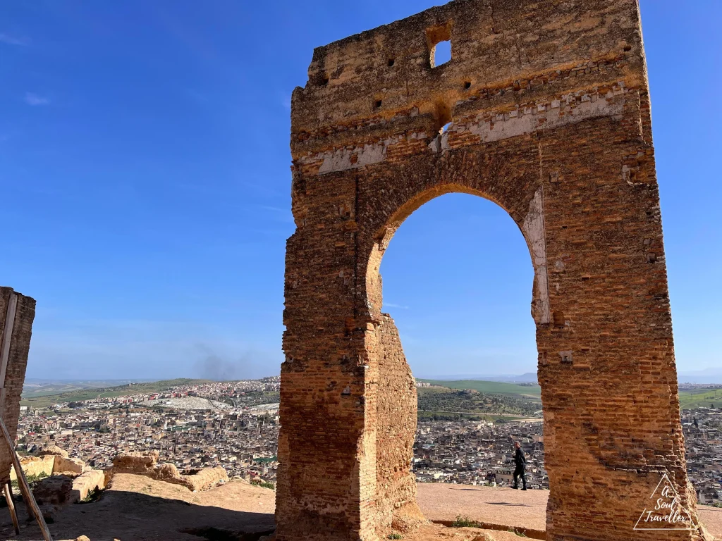 Tumbas Meriníes, con vista panorámica sobre la medina