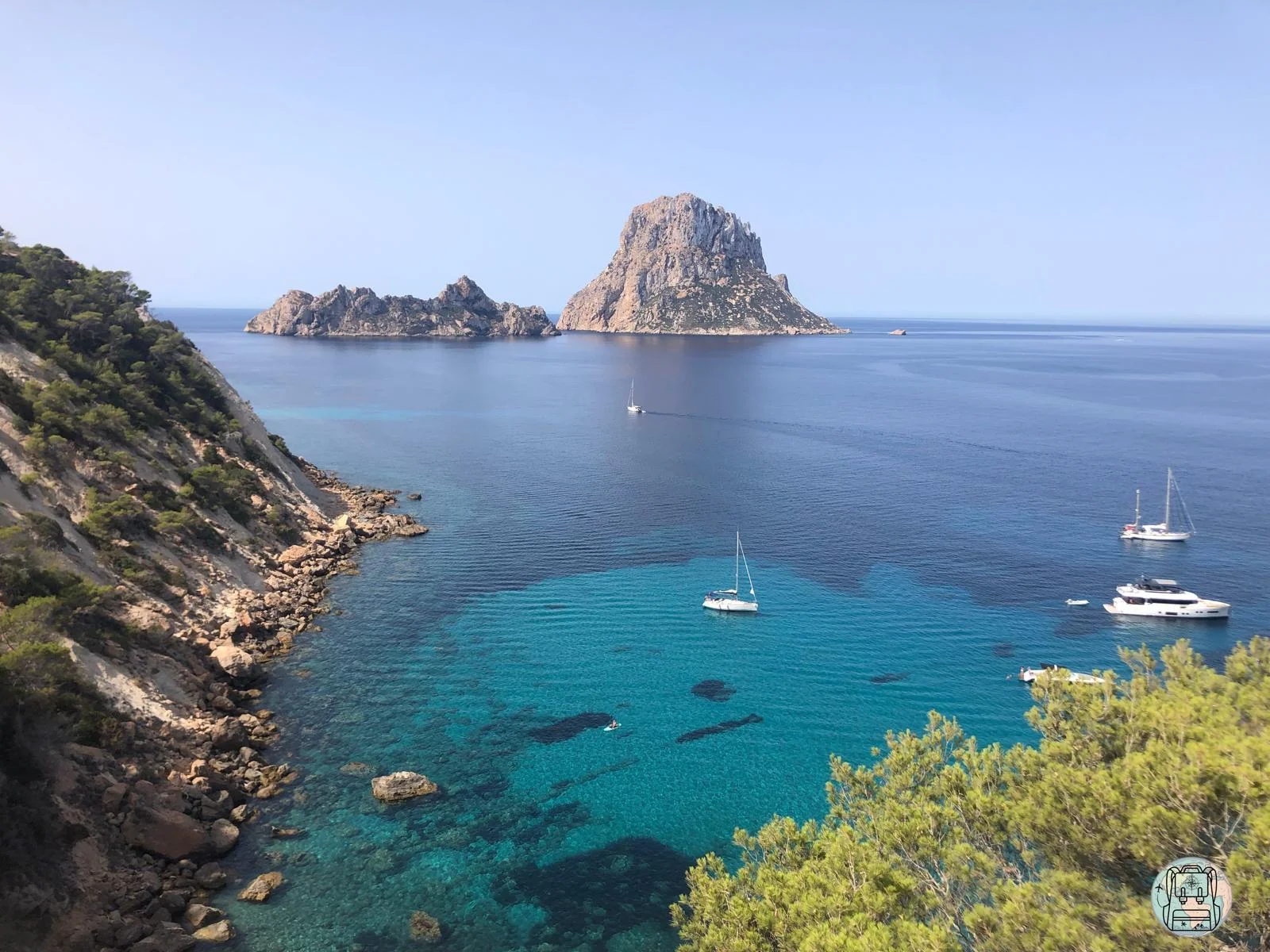 Es Vedrá, donde alojarse en Ibiza