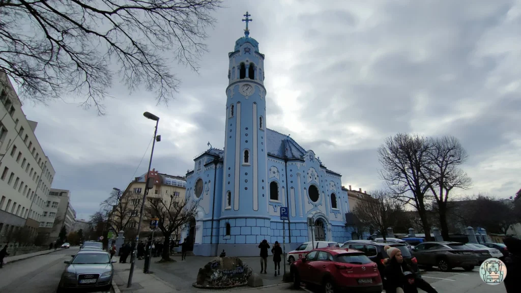 Iglesia azul, que ver en bratislava
