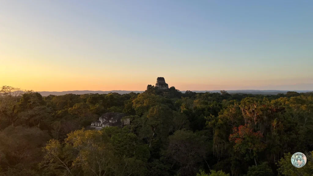 Como visitar Tikal, donde alojarse para visitar Tikal. Guatemala