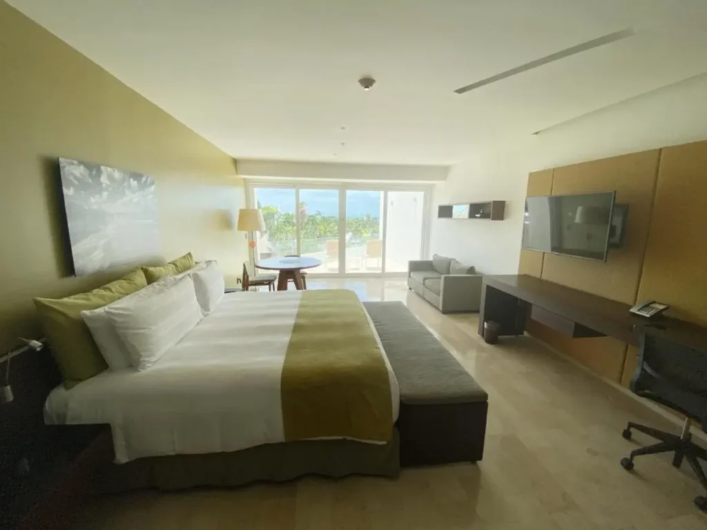 Habitación en hotel de lujo en la zona hotelera de Cancún, donde dormir y alojarse