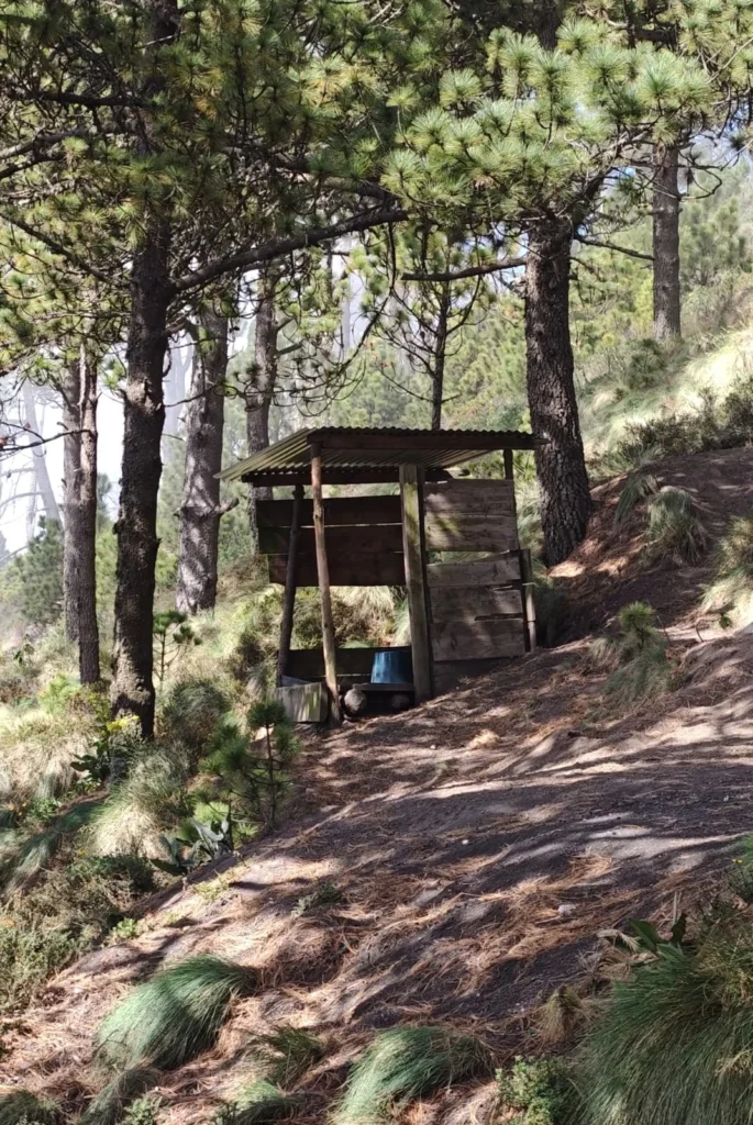 Baño Excursion: Subida al Acatenango