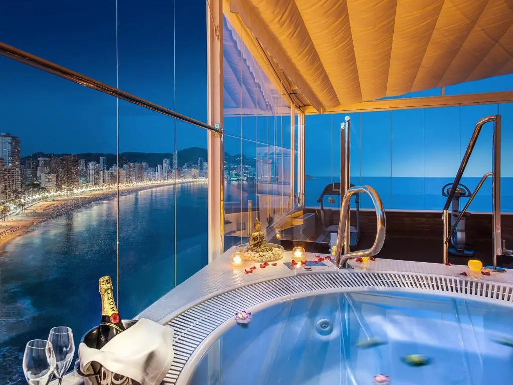 Hotel de lujo con spa privado en la costa de Benidorm: Hotel Villa Venecia 5 estrellas