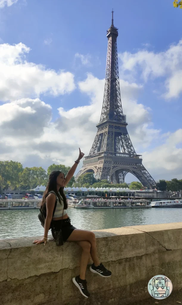 Av. New York Paris Torre Eiffel